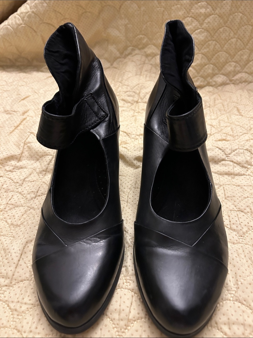 Spring Step Black Leather Ankle Mary Jane Heels